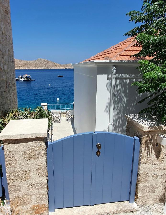 Halki Sea Breeze - A Waterfront Villa Bagian luar foto