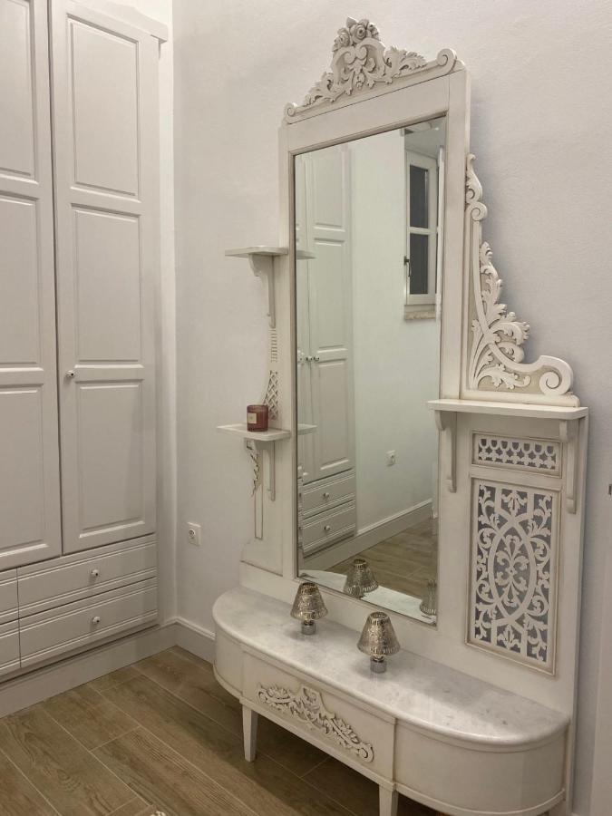 Halki Sea Breeze - A Waterfront Villa Bagian luar foto