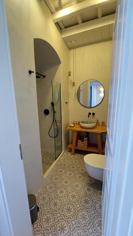 Halki Sea Breeze - A Waterfront Villa Bagian luar foto
