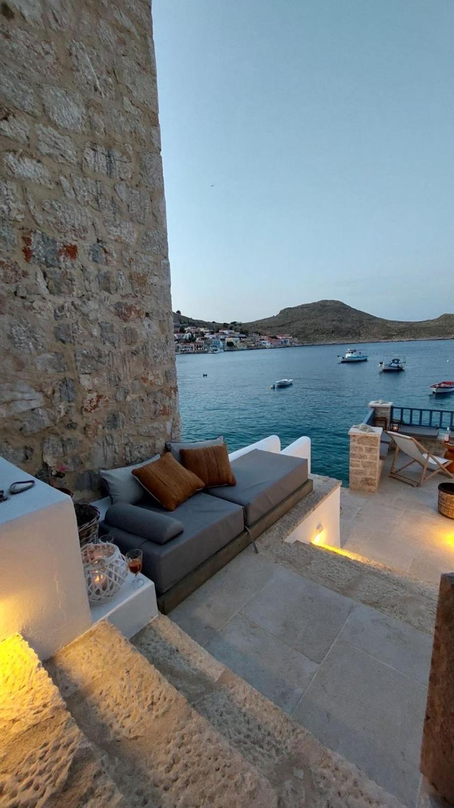 Halki Sea Breeze - A Waterfront Villa Bagian luar foto